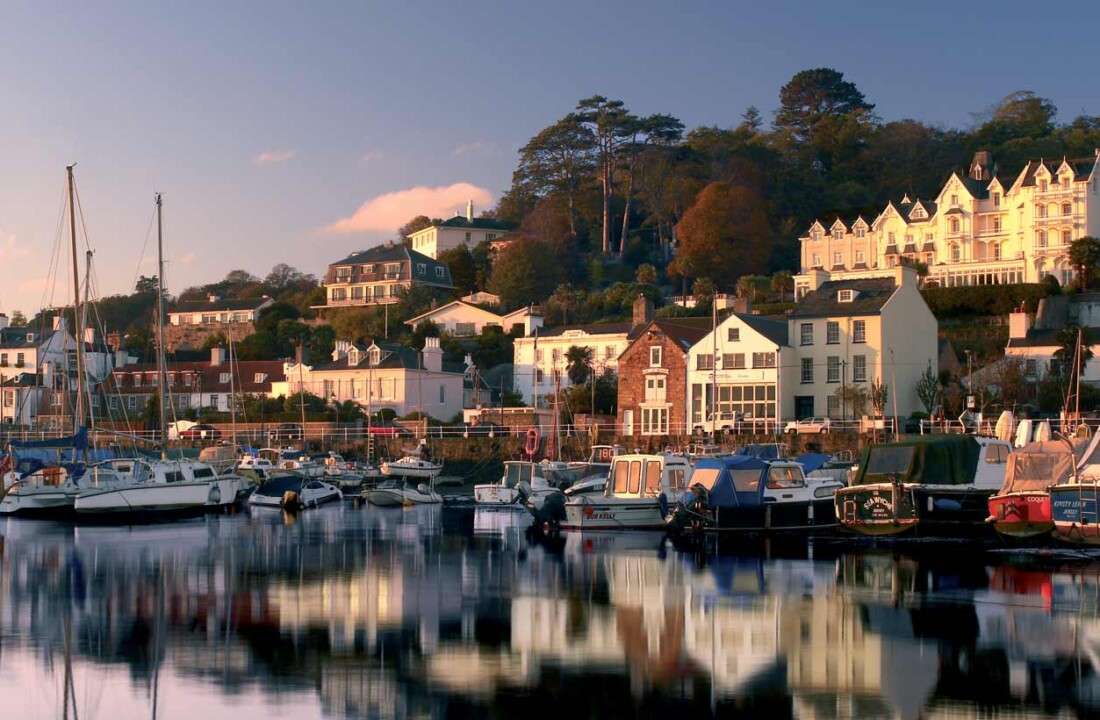 st-aubins-harbour-jersey